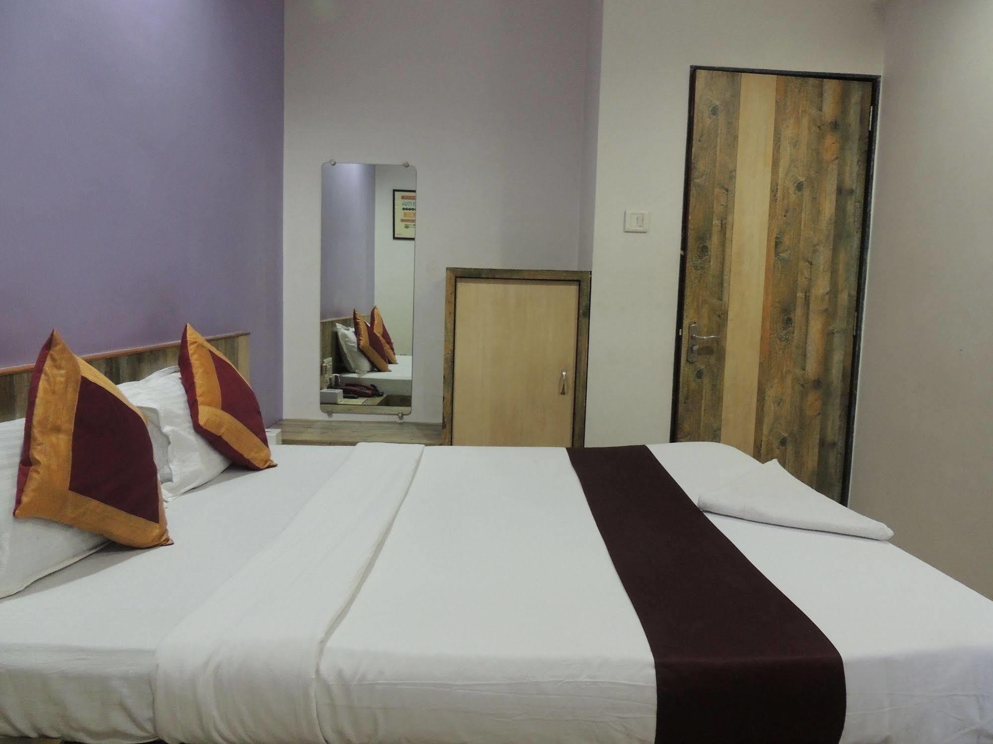 Fabhotel Galaxy Suite مومباي المظهر الخارجي الصورة